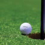 Hvem opfandt golf, og hvad er der af sjove historier bag?